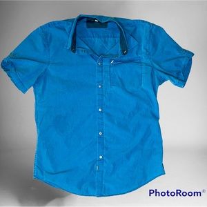 Calvin Klein Men’s Fitted Medium Button Up Shirt